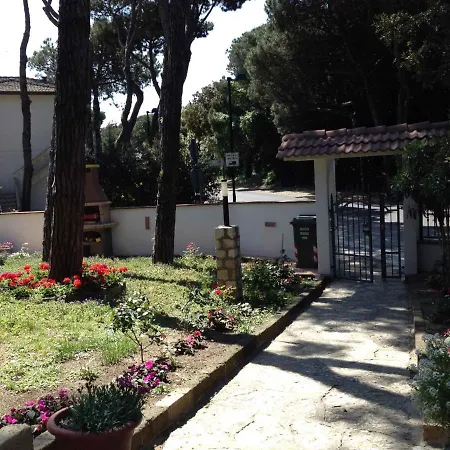 Apartment Two-bedroom In Rosolina Mare/venetien 25037